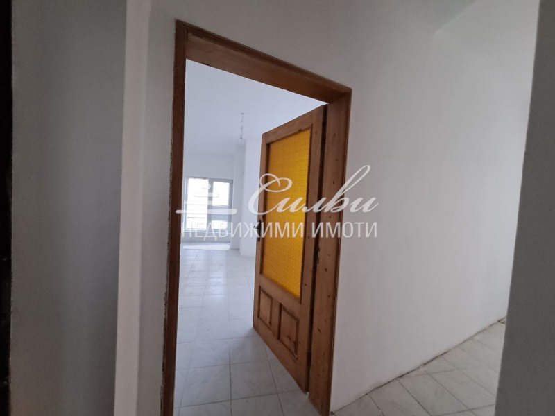 En venta  1 dormitorio Shumen , Tsentar , 110 metros cuadrados | 79293977 - imagen [7]