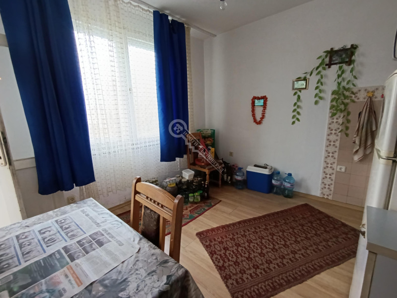 Продава 3-СТАЕН, гр. Велико Търново, Бузлуджа, снимка 5 - Апартаменти - 53379454