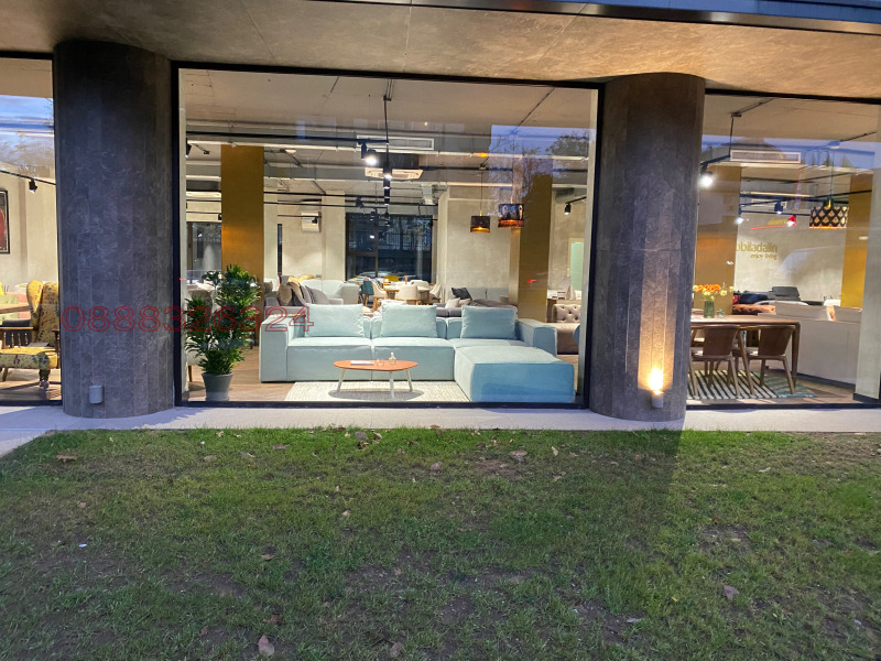 For Sale  Shop Sofia , Vitosha , 349 sq.m | 68079121