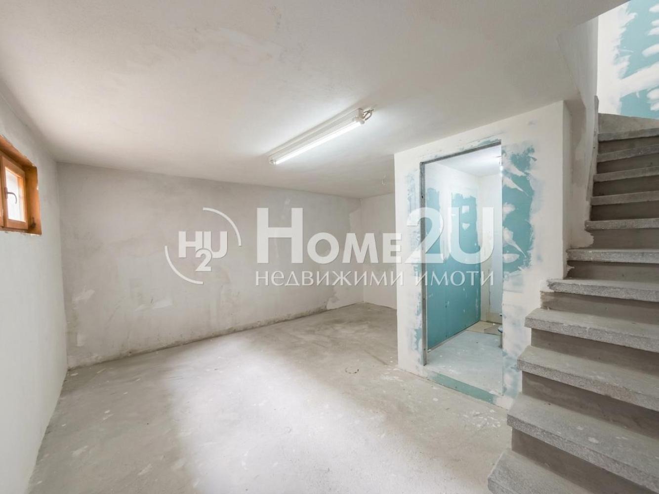 Продава МАГАЗИН, гр. Варна, Колхозен пазар, снимка 2 - Магазини - 54348606