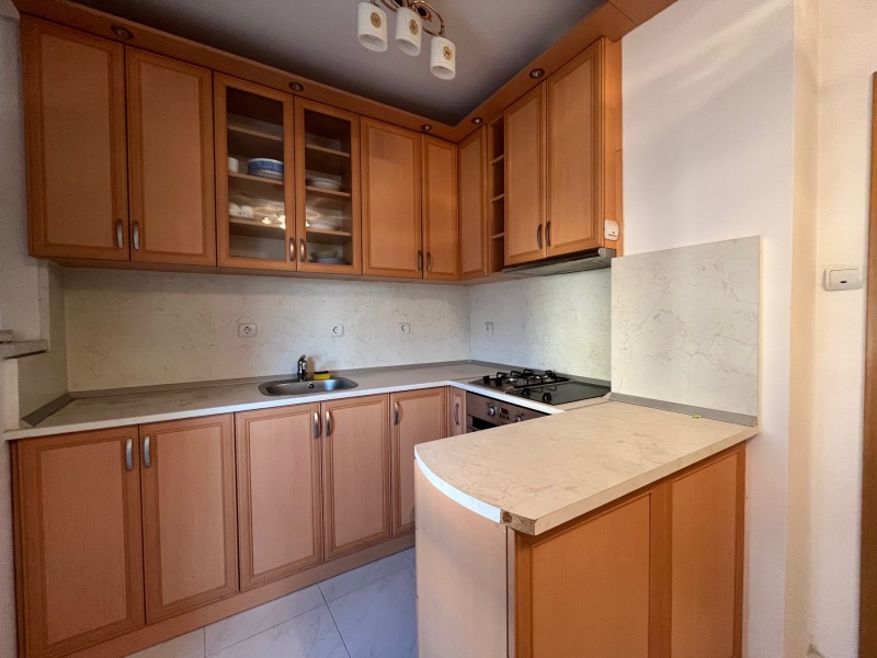 Продава 3-СТАЕН, гр. Стара Загора, Център, снимка 2 - Апартаменти - 52621272