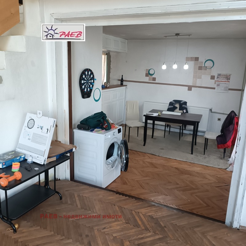 Продава  Къща област Русе , гр. Мартен , 230 кв.м | 15841343 - изображение [7]