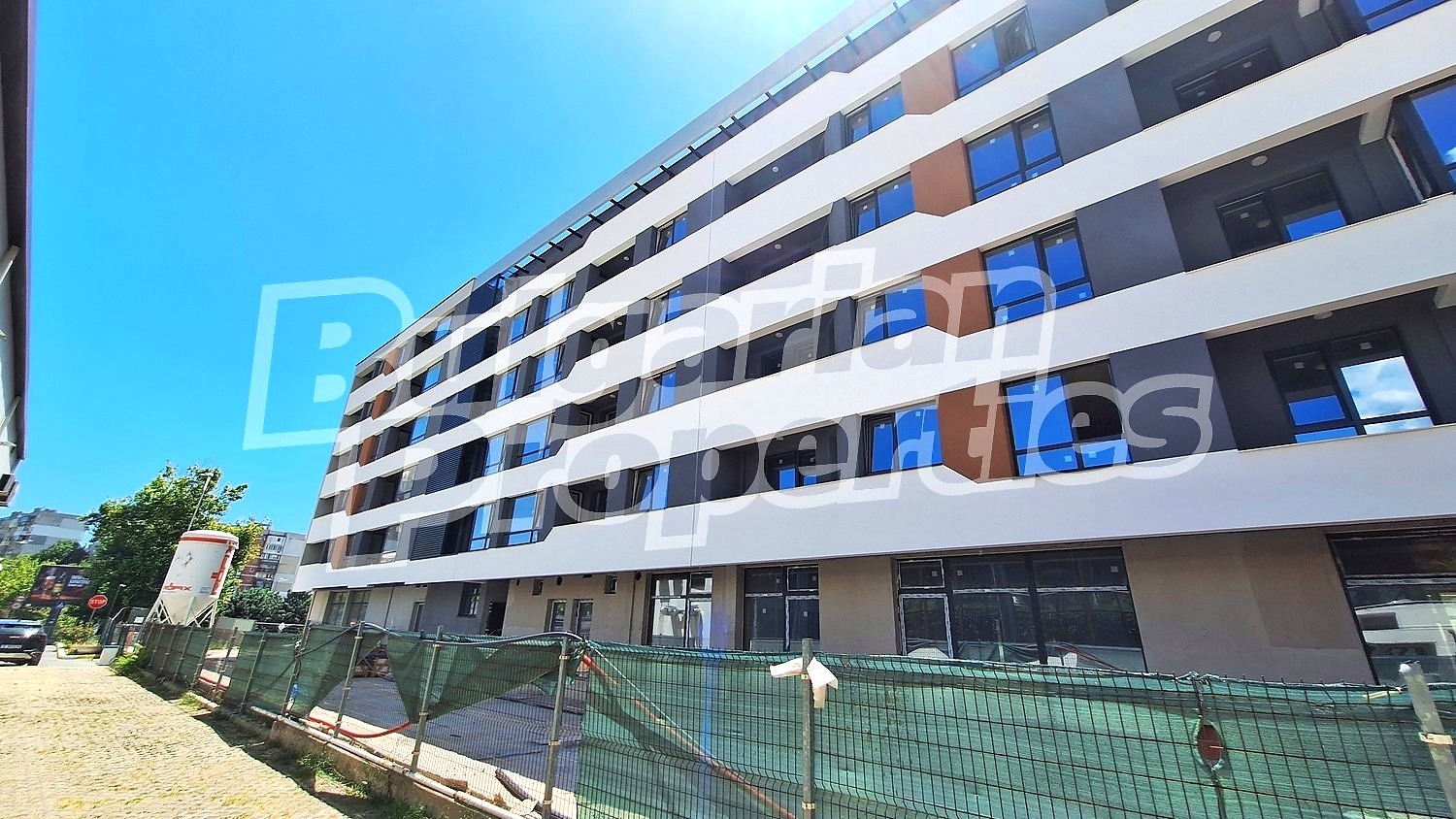 Продава 3-СТАЕН, гр. Варна, Възраждане 1