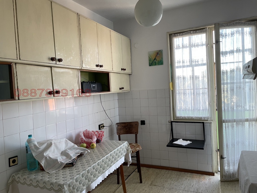 Продава 4-СТАЕН, гр. Добрич, Център, снимка 13 - Апартаменти - 55694045