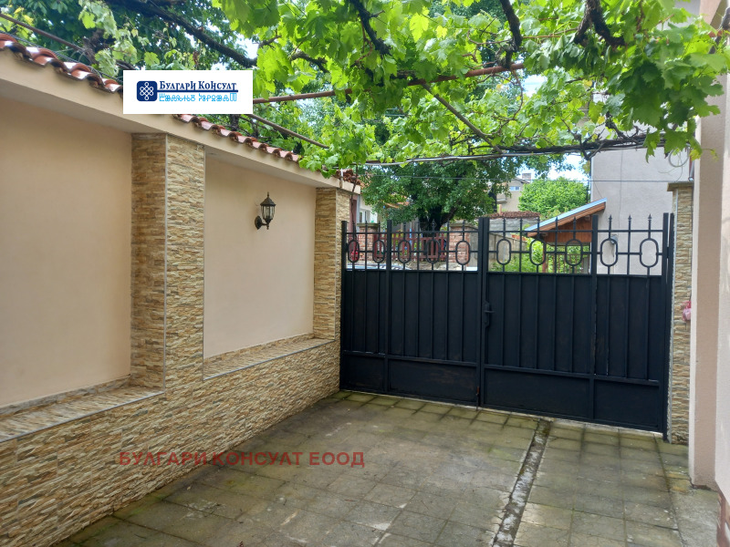 Продава  2-стаен град Кюстендил , Ильо войвода , 39 кв.м | 66071567 - изображение [14]