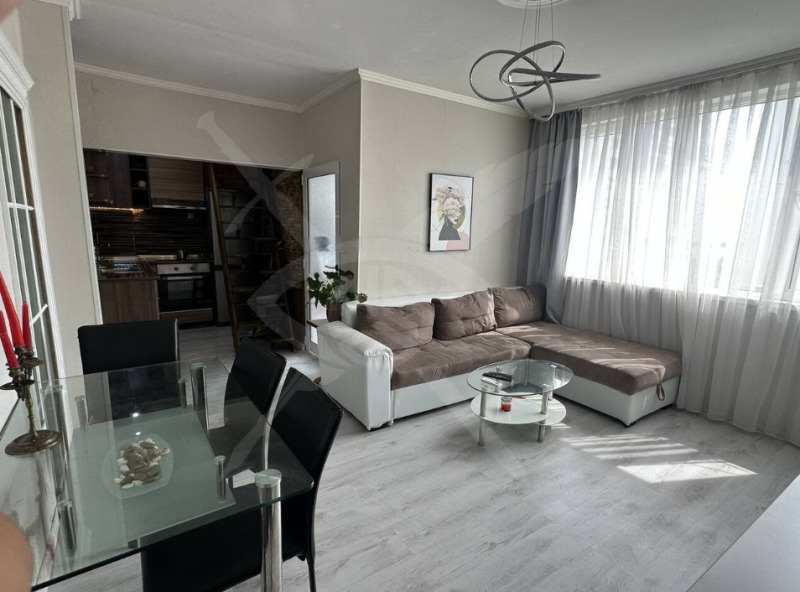 In vendita  2 camere da letto Burgas , Zornitsa , 76 mq | 67547320