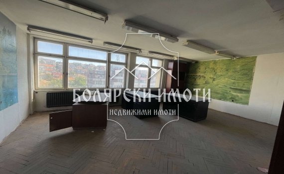 Продава ОФИС, гр. Велико Търново, Център, снимка 3 - Офиси - 46767420