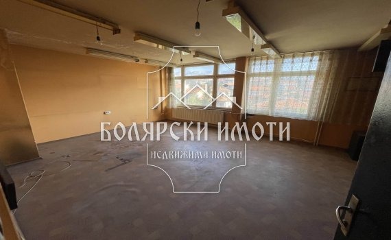 Продава ОФИС, гр. Велико Търново, Център, снимка 8 - Офиси - 46767420