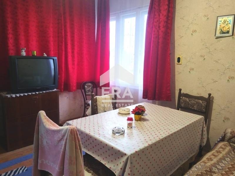 Продава КЪЩА, с. Тракиец, област Хасково, снимка 8 - Къщи - 52622060