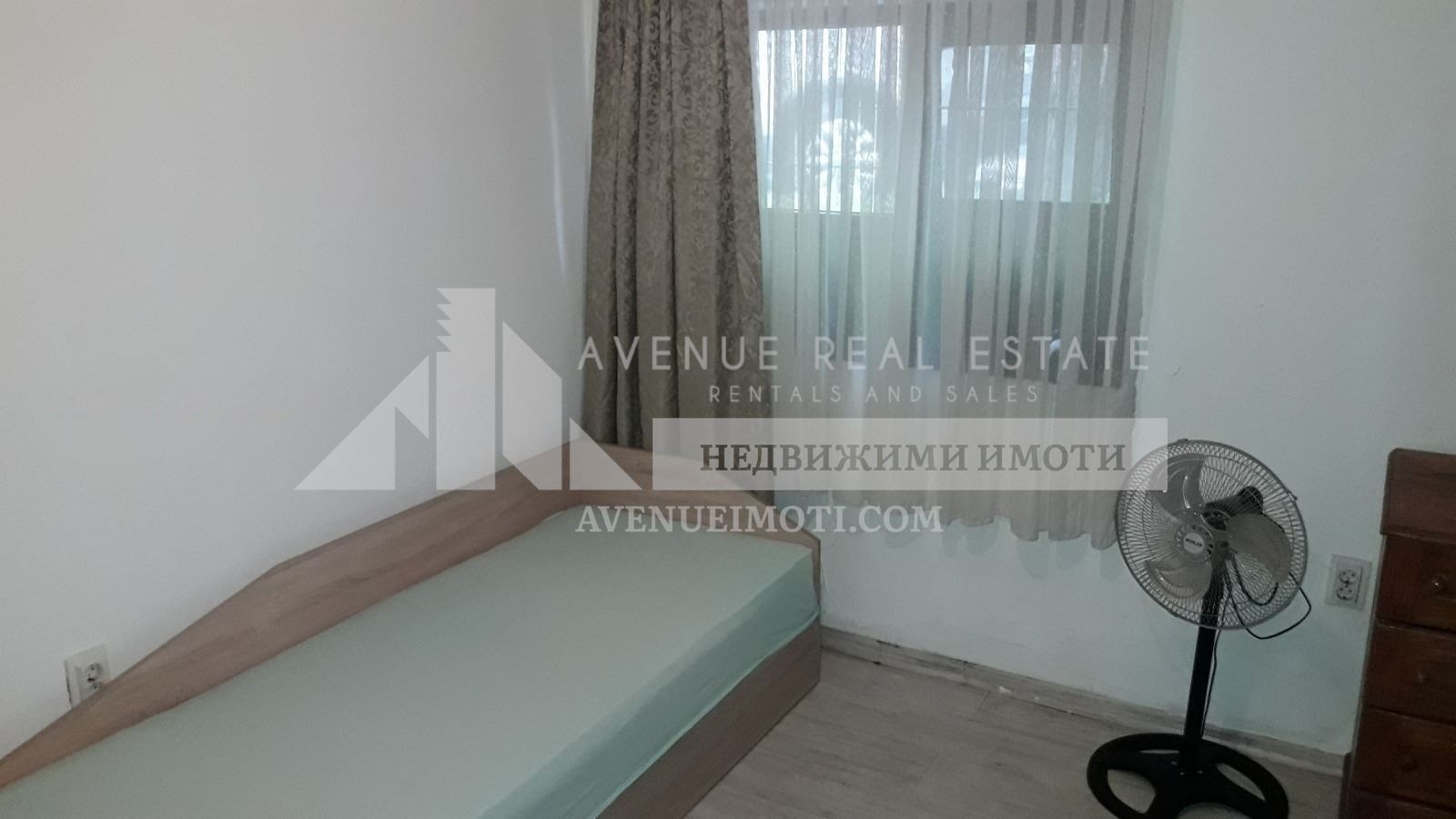 Продава ЕТАЖ ОТ КЪЩА, гр. Пловдив, Кючук Париж, снимка 3 - Етаж от къща - 55696910