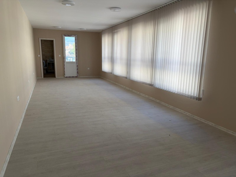 Продава ОФИС в град Шумен, Център - 75 кв.м / 102 000 € » 199 494.66 лв., АДРЕС НЕДВИЖИМИ ИМОТИ - КАНТОРА ШУМЕН