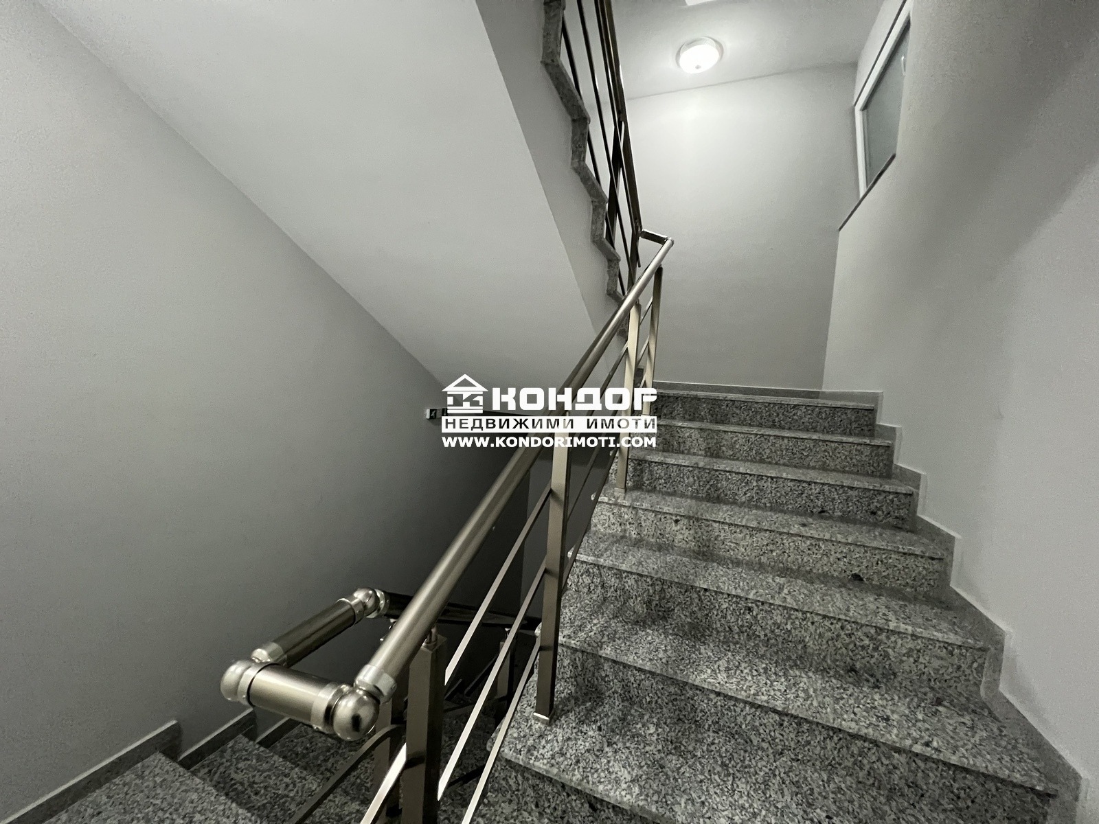 Продава 2-СТАЕН, гр. Пловдив, Кючук Париж, снимка 4 - Апартаменти - 54975255