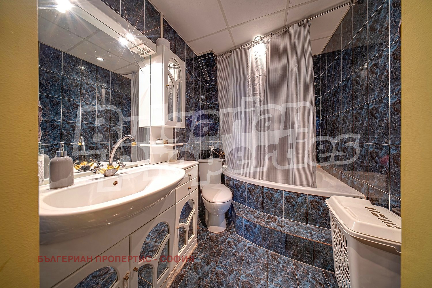 Продава МНОГОСТАЕН, гр. София, Борово, снимка 7 - Апартаменти - 53961403