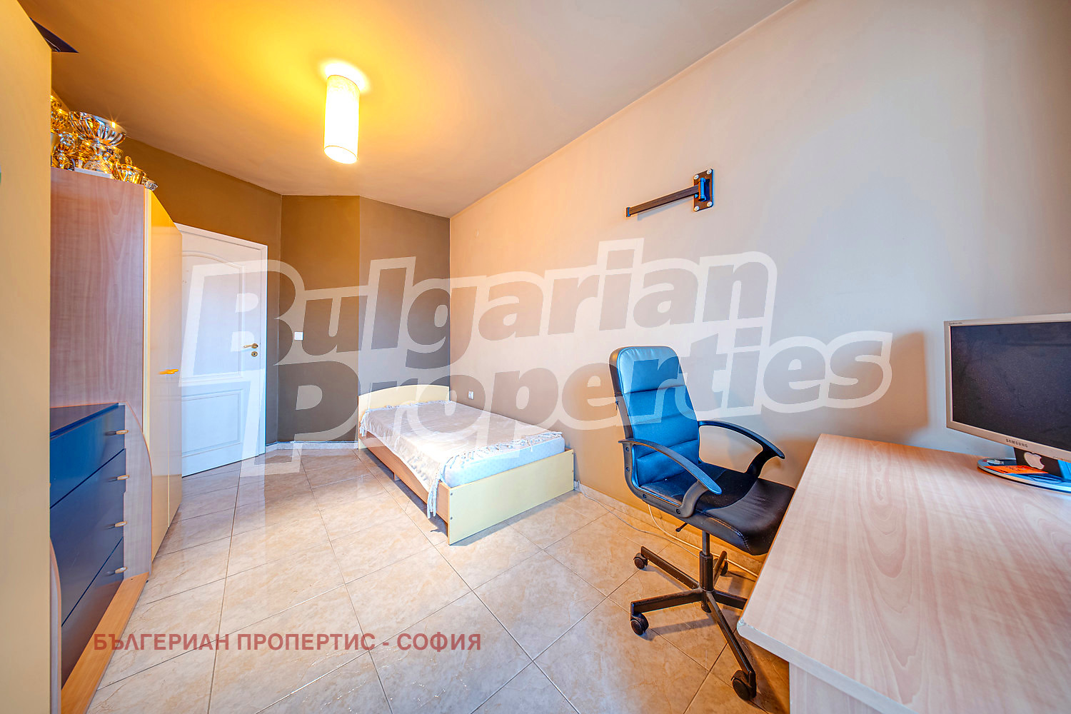 Продава МНОГОСТАЕН, гр. София, Борово, снимка 6 - Апартаменти - 53961403