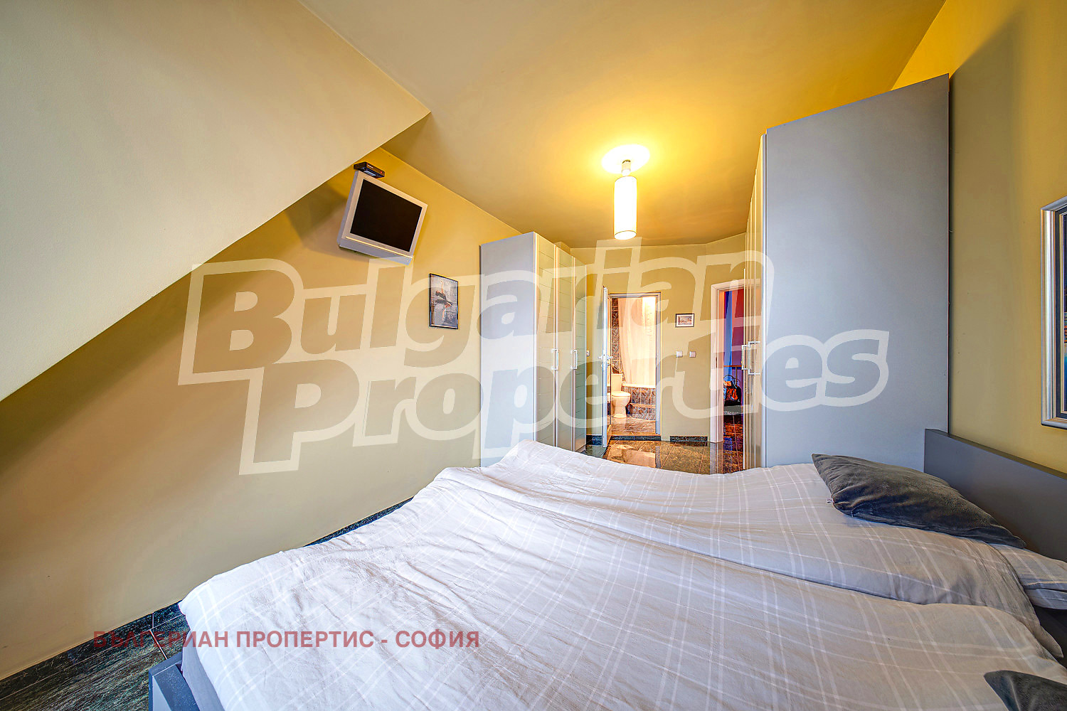 Продава МНОГОСТАЕН, гр. София, Борово, снимка 4 - Апартаменти - 53961403