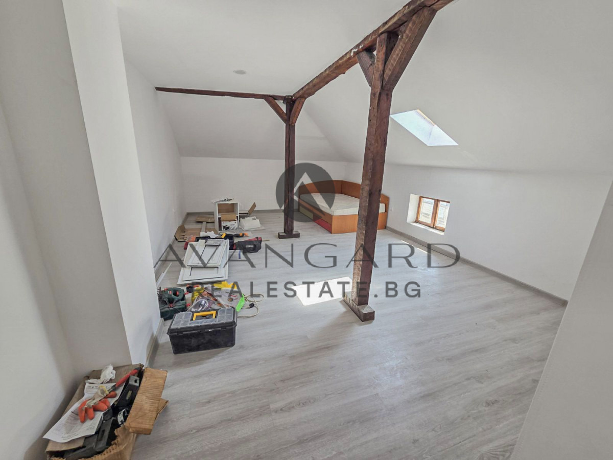 Продава ЕТАЖ ОТ КЪЩА, гр. Пловдив, Изгрев, снимка 14 - Етаж от къща - 55922578