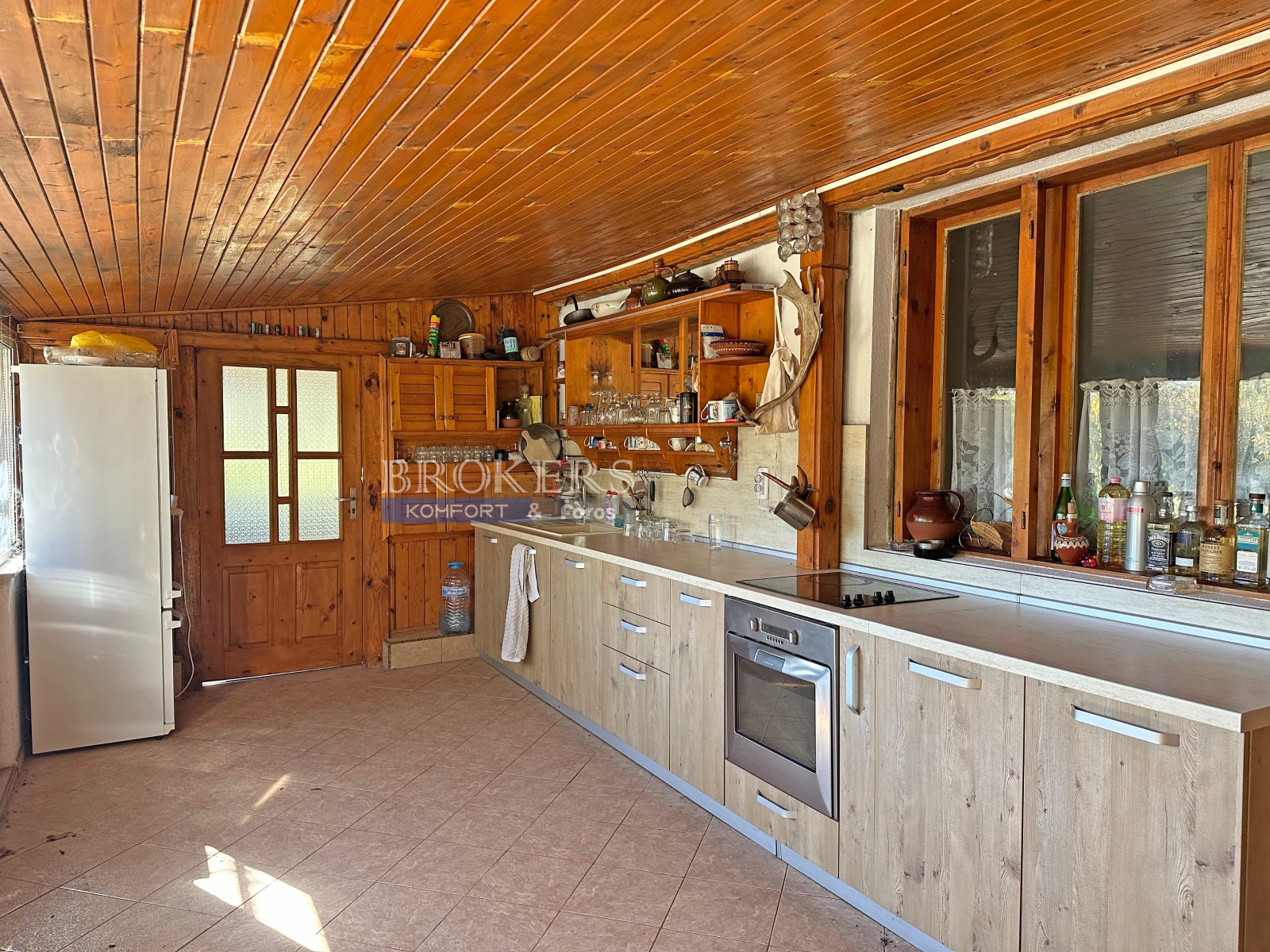 Продава КЪЩА, с. Щипско, област Варна, снимка 13 - Къщи - 54274926