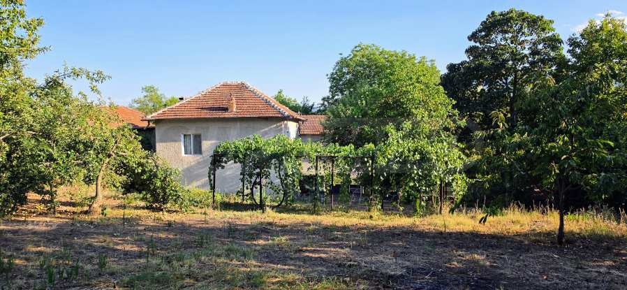 Продава КЪЩА, с. Орешене, област Ловеч, снимка 4 - Къщи - 55790770