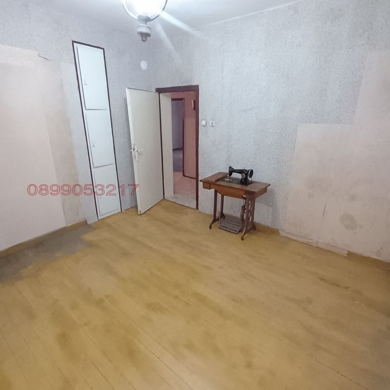 Продава ЕТАЖ ОТ КЪЩА, гр. Асеновград, област Пловдив, снимка 7 - Етаж от къща - 53054206