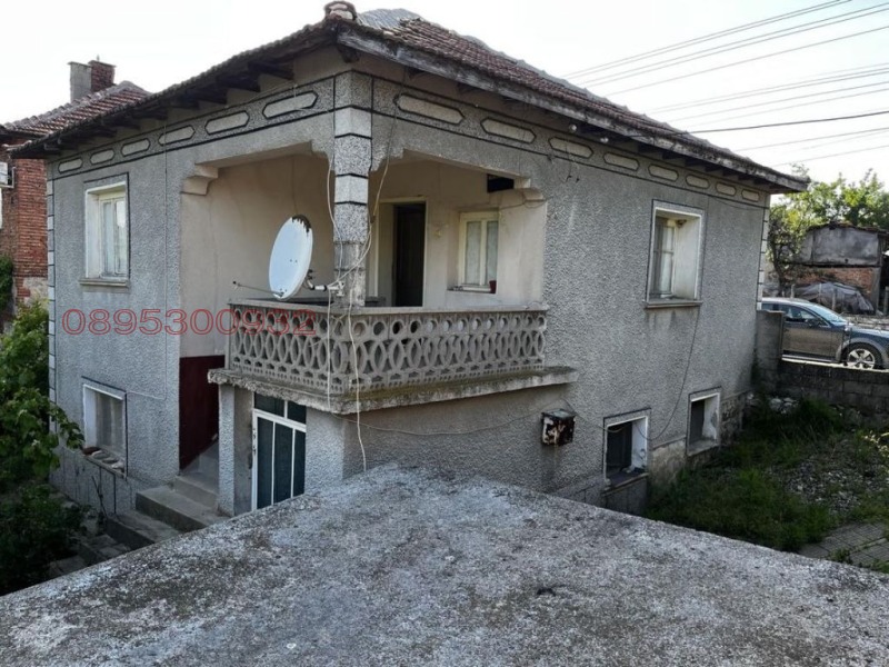 Продава КЪЩА, с. Чешнегирово, област Пловдив