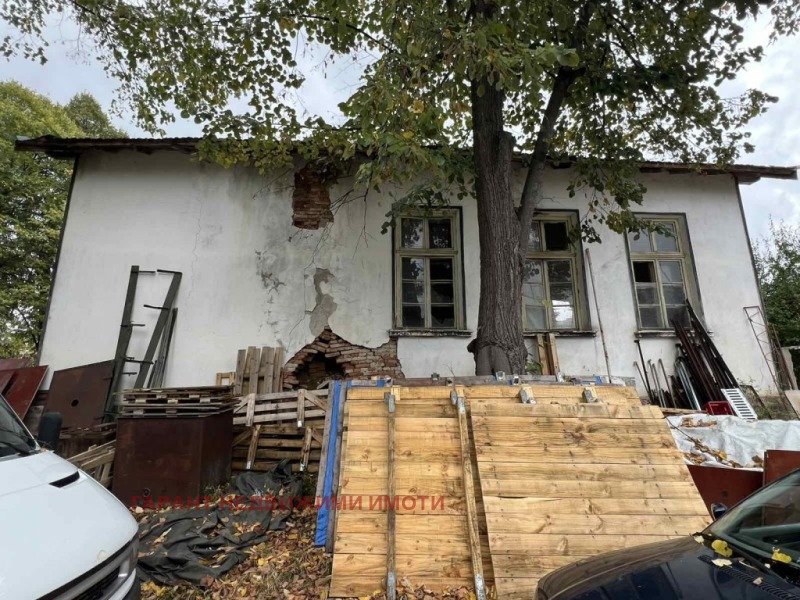 Продава КЪЩА, с. Армените, област Габрово, снимка 2 - Къщи - 52320414