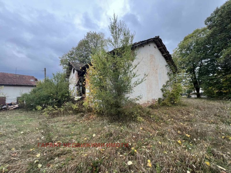 Продава КЪЩА, с. Армените, област Габрово, снимка 4 - Къщи - 52320414