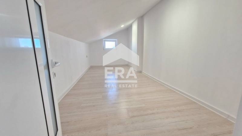 Продава КЪЩА, гр. Аксаково, област Варна, снимка 3 - Къщи - 53875335