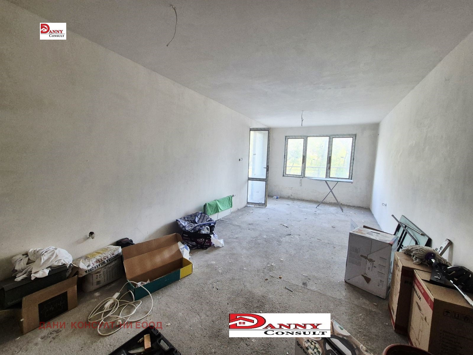 Продава 2-СТАЕН, гр. Велико Търново, Център, снимка 2 - Апартаменти - 54321475