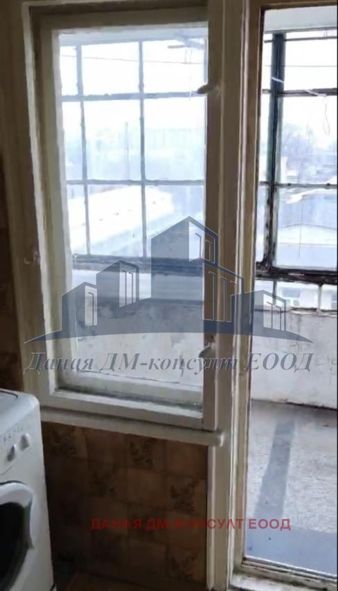 Продава 3-СТАЕН, гр. Шумен, Добруджански, снимка 6 - Апартаменти - 56598391