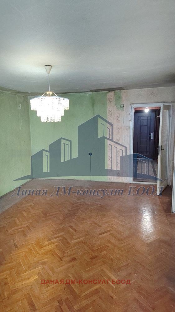Продава 3-СТАЕН, гр. Шумен, Добруджански, снимка 7 - Апартаменти - 56598391