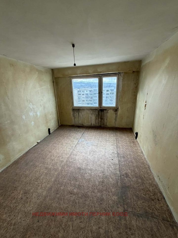 Продава 4-СТАЕН, гр. Радомир, област Перник, снимка 4 - Апартаменти - 53702594