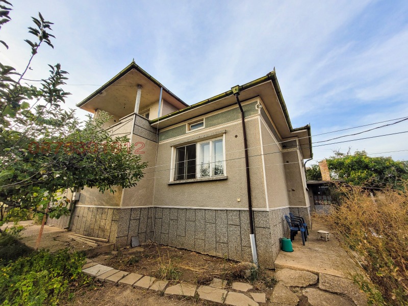 Продава КЪЩА, гр. Долна Оряховица, област Велико Търново, снимка 2 - Къщи - 52782932