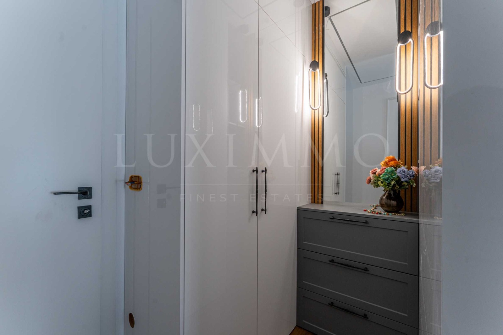 Продава 2-СТАЕН, гр. София, Кръстова вада, снимка 16 - Апартаменти - 56273038