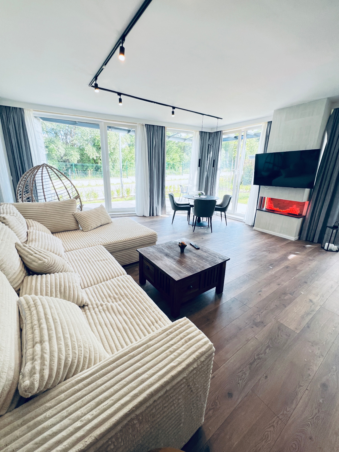 Продава 3-СТАЕН, гр. София, Малинова долина, снимка 3 - Апартаменти - 55101875