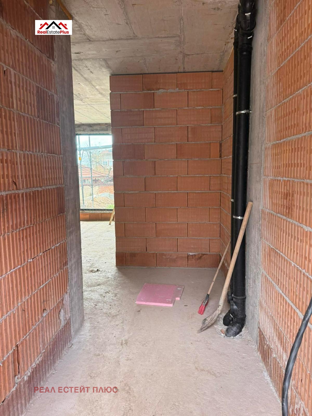 Продава КЪЩА, гр. Плевен, Широк център, снимка 3 - Къщи - 54121378