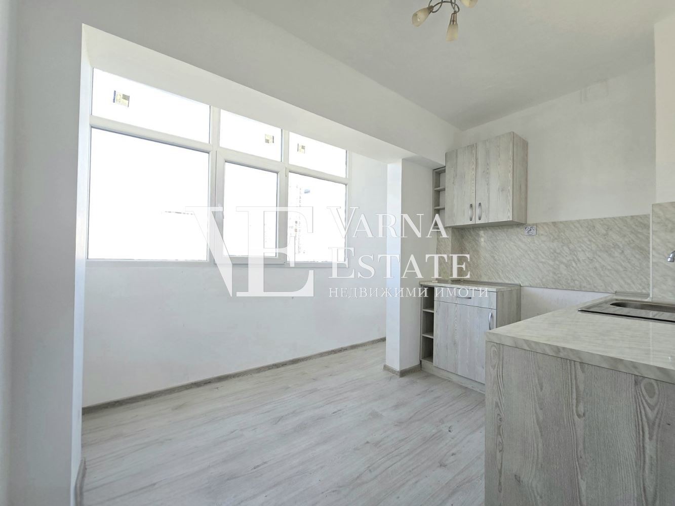 Продава 3-СТАЕН, гр. Варна, Базар Левски, снимка 4 - Апартаменти - 53812673