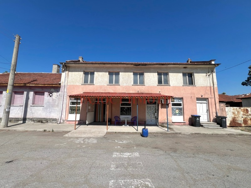 Продава ТЪРГОВСКИ КОМПЛЕКС в област Пловдив, с. Искра - 861 кв.м / 105 000 € » 205 362.15 лв., РАДОСТ ИМОТИ ЕООД
