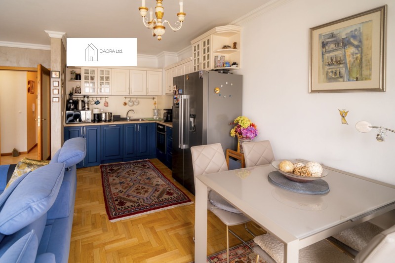 Продава 3-СТАЕН, гр. София, Гоце Делчев, снимка 2 - Апартаменти - 52409727