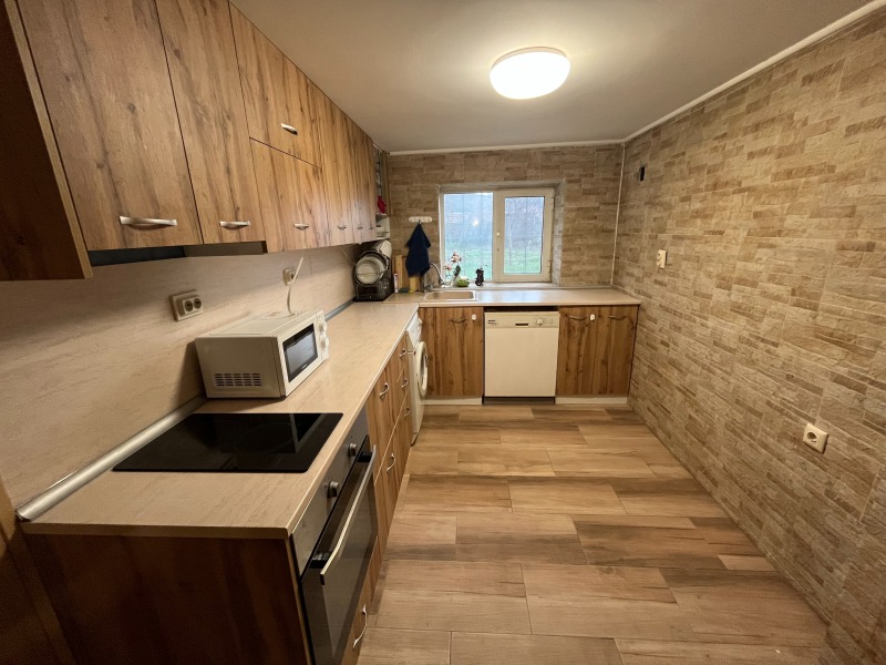 Продава КЪЩА, с. Кортен, област Сливен, снимка 2 - Къщи - 53493305