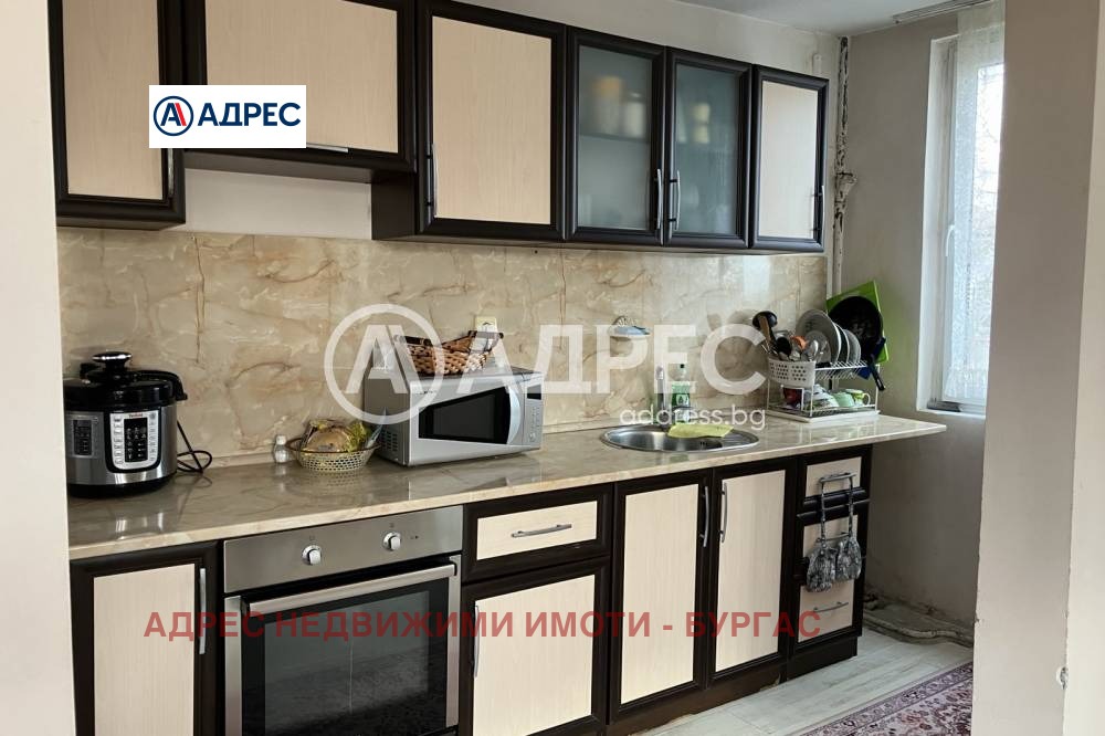 Продава ЕТАЖ ОТ КЪЩА, гр. Бургас, Долно Езерово