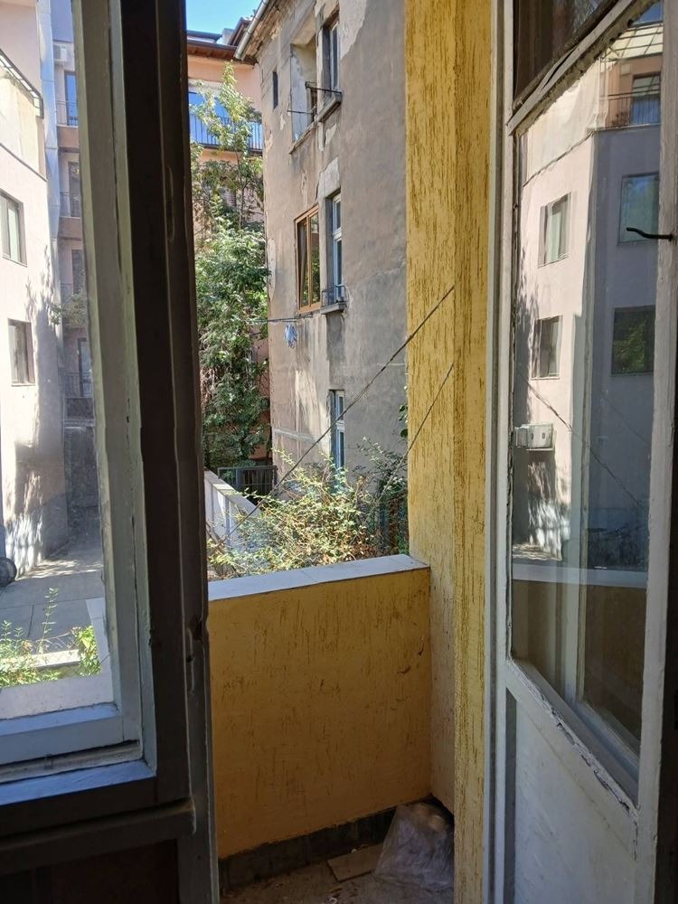 Продава 2-СТАЕН, гр. София, Център, снимка 2 - Апартаменти - 52466671