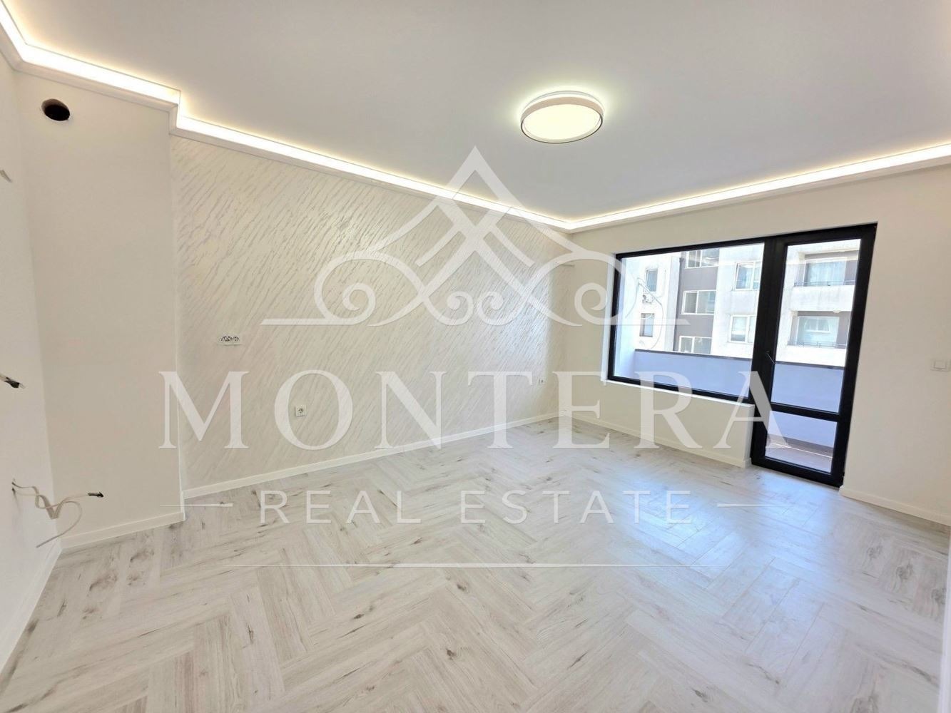 Продава 2-СТАЕН, гр. Варна, Лятно кино Тракия, снимка 2 - Апартаменти - 54262157