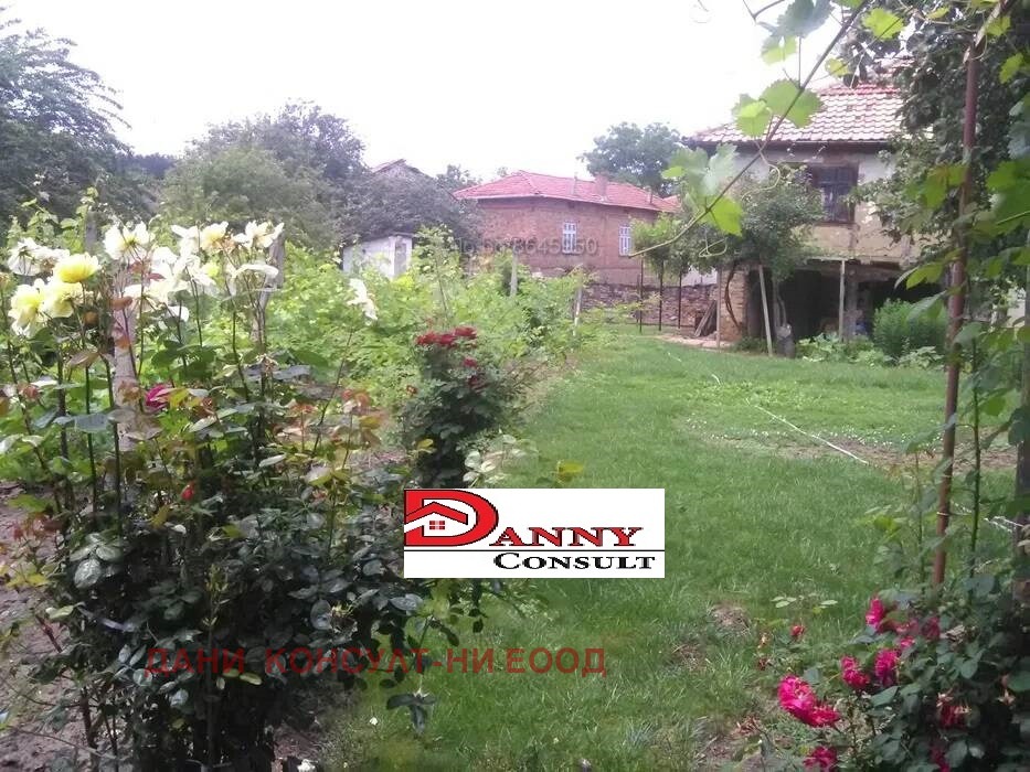Продава КЪЩА, с. Буря, област Габрово, снимка 2 - Къщи - 40008008