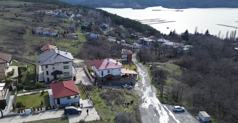 Продава ПАРЦЕЛ в област Кърджали, с. Брош - 388 кв.м / 55 500 € » 108 548.57 лв., ИМОТИБЪЛГАРИЯКЪРДЖАЛИ