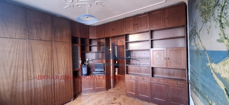 Продава 2-СТАЕН, гр. Шумен, Пазара, снимка 7 - Апартаменти - 52563000