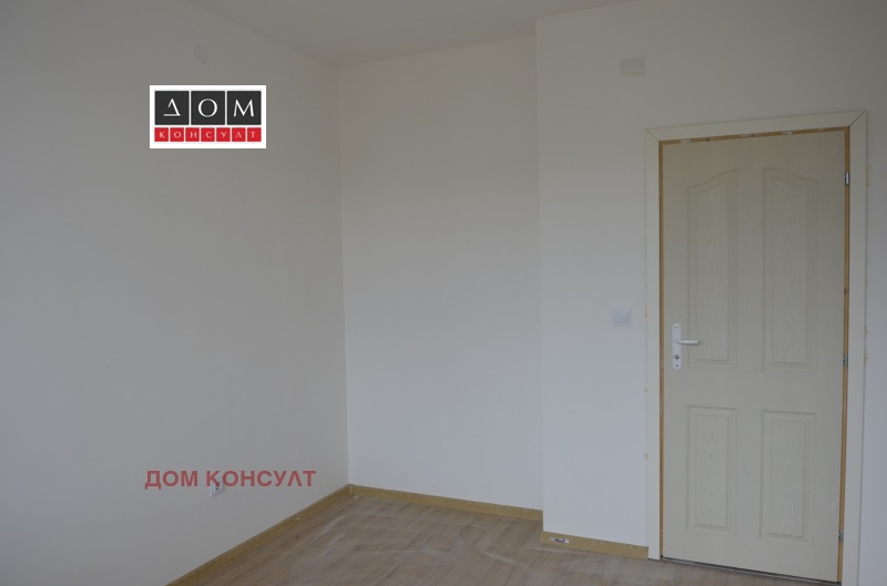 De vânzare  3 dormitoare Sofia , Crâstova vada , 138 mp | 28276883 - imagine [9]