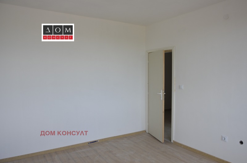 De vânzare  3 dormitoare Sofia , Crâstova vada , 138 mp | 28276883 - imagine [12]