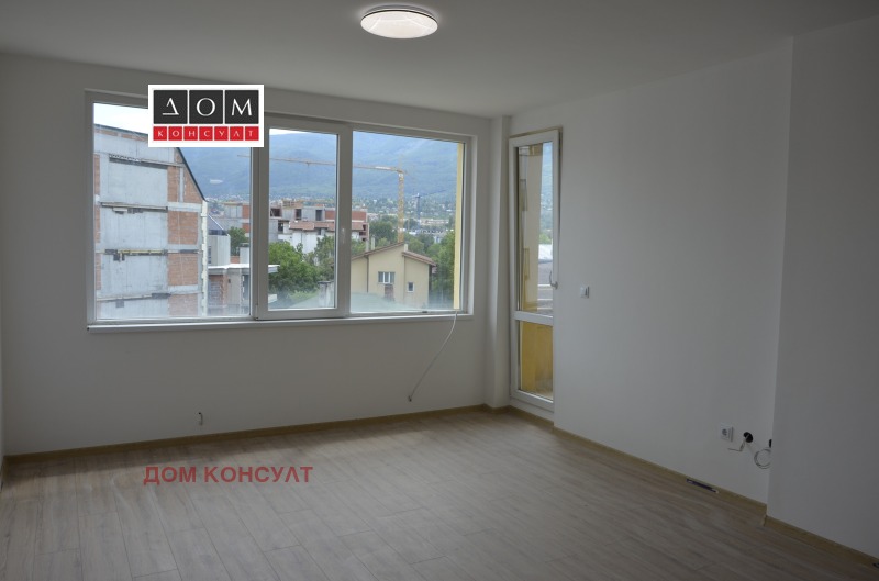 De vânzare  3 dormitoare Sofia , Crâstova vada , 138 mp | 28276883
