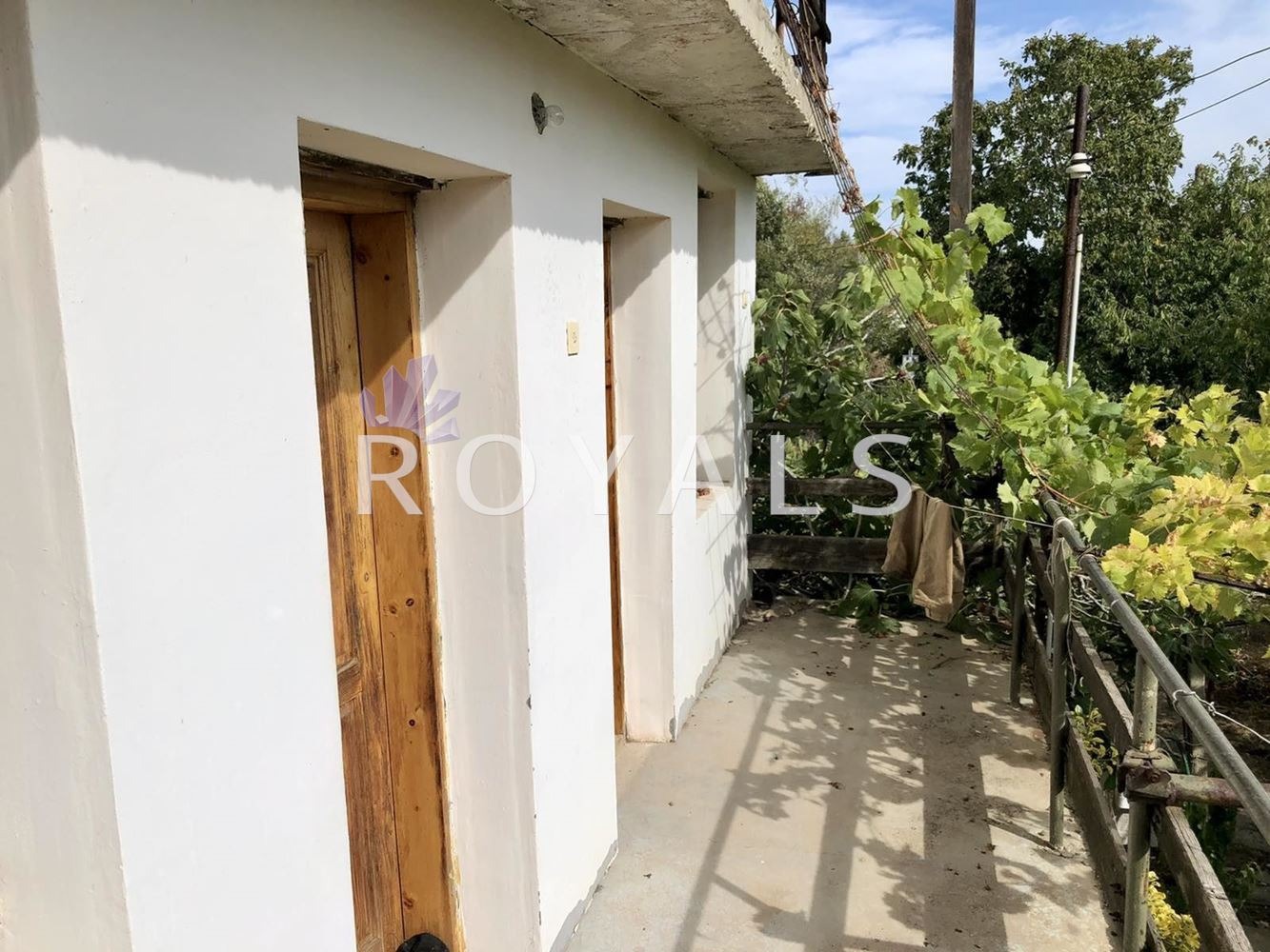 Продава КЪЩА, гр. Варна, м-т Добрева чешма, снимка 2 - Къщи - 49573247