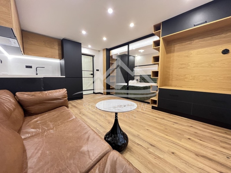 Продава 2-СТАЕН в град София, Център - 38 кв.м / 217 500 € » 425 393.03 лв., САУТ ВЮ РИЪЛ ЕСТЕЙТС